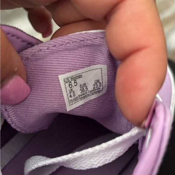 Vans Women's Purple Canvas Sneakers size 6.5 - Picture 5 of 5